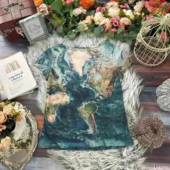 Misslook World Map Print T-Shirt - Picture 8 of 8